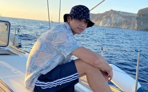 Foto Al Ghazali Bareng Pramugari Cantik Mendadak Viral, Komentar Iri Ramai Bermunculan
