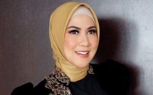Venna Melinda Tampil Memesona Saat Fitting Gaun Pengantin Putih, Modelnya Picu Perdebatan