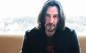 Keanu Reeves Ternyata Juga Pernah Minta Tanda Tangan Artis, Siapa?