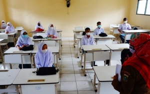 39 Sekolah di Jakarta Tutup Akibat Kasus COVID, Wagub Klaim Mayoritas Transmisi Terjadi di Luar
