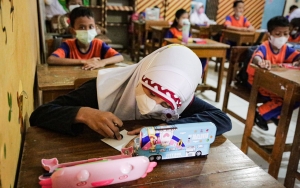 PPKM Level 2 Hingga Puluhan Sekolah Ditutup Akibat COVID-19, PTM 100 Persen di DKI Tetap Dilanjutkan