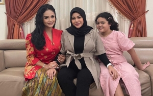 Tidur Bareng Krisdayanti dan Aurel Hermansyah, Rambut Unik Amora Curi Perhatian