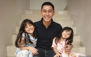 Resmi Cerai Dari Tyna Kanna, Intip 7 Potret Manis Kenang Mirdad Bareng Anak Tercinta
