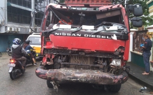 Kecelakaan Maut Balikpapan Tewaskan 4 Orang, Sopir Truk Ngaku Tak Banting Setir ke Kiri Karena Panik