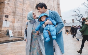 Video Dinda Hauw dan Rey Mbayang Tak Gendong Shaka Viral, Babysitter Dikasihani?