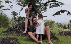 Putri Raisa 'Enggan' Wajah Cantiknya Terekspos, Langsung Lakukan Ini Saat Direkam