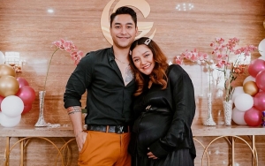 Maternity Shoot Siti Badriah Jadi Sorotan, Bentuk Perut Beri Bocoran Soal Gender Calon Buah Hati?