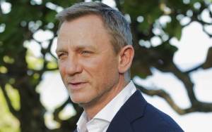 Kepala Daniel Craig Mendadak Berdarah Saat Lakukan Interview, Kok Bisa?