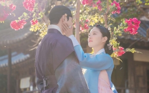 Lee Se Young Ungkap Cerita Lucu Saat Junho Mencium Dahinya di 'The Red Sleeve', Seperti Apa?