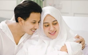 Anak Fairuz A. Rafiq Mulai Ngoceh di Usia 1 Bulan, Paras Zhafi Malah Bikin Salfok Disebut Bak Bule