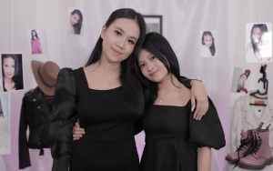 Mayang Dandan Ala Princess di Pinggir Jalan, Harga 'Mahkota Berlian' Gak Kaleng-Kaleng?