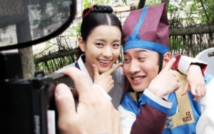 Han Hyo Joo Puji Gaya Fashion Lee Kwang Soo, Sebut Keren Banget dan Sesuai Seleranya