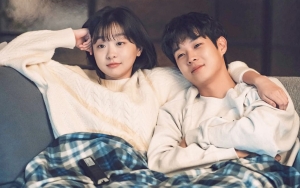 Pernikahan Choi Woo Shik dan Kim Da Mi di 'Our Beloved Summer' Awalnya Tak Ada di Naskah
