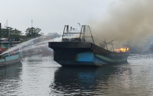 13 Kapal Hangus Akibat Kebakaran di Pelabuhan Tegal, Bukan yang Pertama