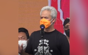 Ganjar Pranowo Cek Salah Satu Kelenteng Tertua di Indonesia Jelang Imlek, Puji Persiapan Prokes