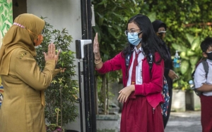 PTM Dikhawatirkan Jadi Ancaman Kesehatan Para Siswa, Menkes: Belum Ada Anak Dirawat di RS