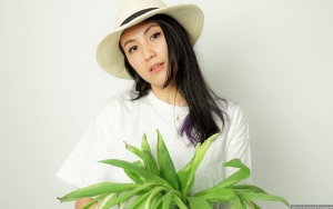 Sharena Tampil Percaya Diri Pamer Kulit Super Tanned Malah Banjir Pujian
