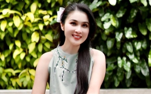Beda dari yang Lain, Gaya Sandra Dewi Dinner Rayakan Imlek 2022 Dijuluki Bak Bidadari