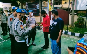 Ada Polisi Ketiduran Hingga Tahanan di Luar Sel Saat Propam Polda Sulsel Sidak Sejumlah Polsek