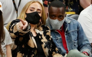 Adele Buka Suara Tanggapi Rumor Dirinya Putus dengan Rich Paul
