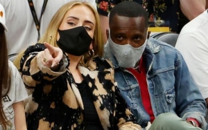 Adele Buka Suara Tanggapi Rumor Dirinya Putus dengan Rich Paul