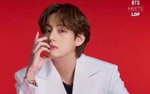 V BTS Ucapkan Pidato yang Tak Sempat Dikatakan Saat Terima Artist of the Year di AMA 2021
