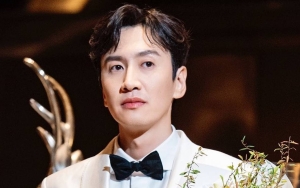 Paman Able, Lee Kwang Soo Seru-Seruan Habiskan Liburan Spesial Imlek Dengan Keponakan