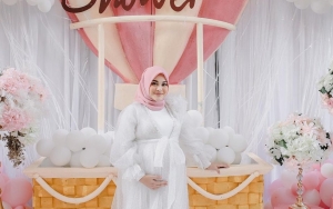 Aurel Hermansyah Semringah Dapat Kejutan Baby Shower, Pesan Krisdayanti dan Ashanty Jadi Sorotan