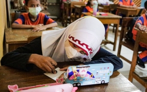 Pemerintah Izinkan Wilayah PPKM Level 2 Terapkan PTM 50 Persen Tuai Pro-Kontra