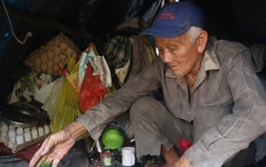 Seorang Kakek Hidup Menyendiri 33 Tahun di Hutan Singapura, Mengaku Punya Anak Istri di Indonesia