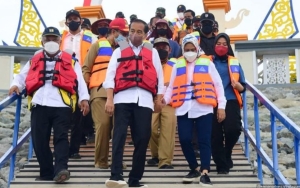 Kata Istana Soal Presiden Jokowi yang Tetap Lakukan Kunjungan Kerja Kala Kasus COVID-19 Melonjak