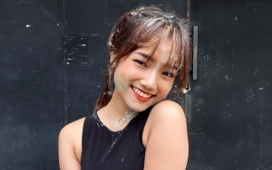 Kebiasaan Fuji yang Jarang Diumbar Usai Kepergian Vanessa Angel dan Bibi Mendadak Tuai Salut