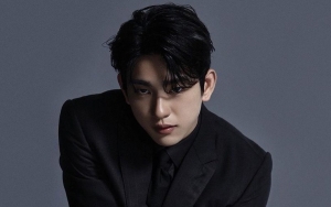 Dibintangi Jinyoung GOT7, Film 'Christmas Carol' Rilis Foto Pembacaan Naskah Pertama