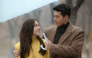 Tak Kunjung Halal, Beredar Foto Hyun Bin dan Son Ye Jin Kencan Mesra Nonton Musikal