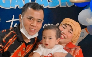 Reaksi Gala Sky Ini Ternyata Bikin Hati Oma Dewi Miris Saat Perdana Diajak ke Makam Vanessa-Bibi