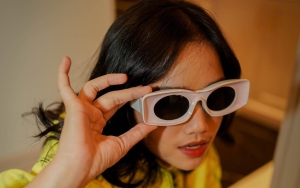 Kini Centang Biru, Intip 8 Potret Ala Fuji Yang Instagramable