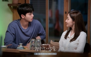 Song Kang & Park Min Young Ungkap Rasanya Adu Akting di 'Forecasting Love and Weather'