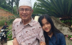 Momen Fuji Sedih Bertemu Dengan Sang Kakek Bikin Nyesek, Ternyata Hanya Ingat Sosok Ini 