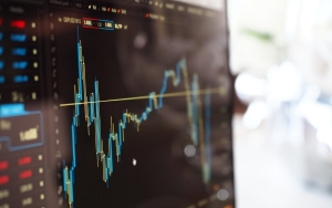 Saham AS Disebut Jatuh Imbas Peringatan Gedung Putih Soal Invasi Rusia