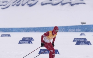 Salju Turun Untuk Pertama Kalinya di Olimpiade Beijing Bikin Jarak Pandang Atlet Ski Terganggu