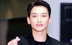 Rain Pamer Surat Cinta dari Penggemar di Hari Valentine: Aku Akan Terkena Diabetes!