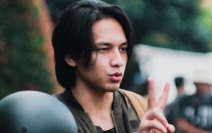 Jefri Nichol Pamer Foto Kelewat Mesra Bareng Pacar di Hari Valentine