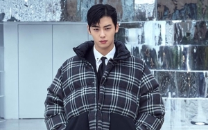 Pakai Rok dan Tindik Banteng, Gaya Cha Eunwoo ASTRO di Majalah Bikin Syok Berat