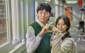 Yoon Chan Young Akui Harus Berulang Kali Syuting Ciuman di 'All of Us Are Dead'