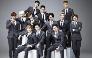Momen Lawas Saat Member Tiongkok EXO Bersujud Kembali Dibahas Seiring Kontroversi Membungkuk