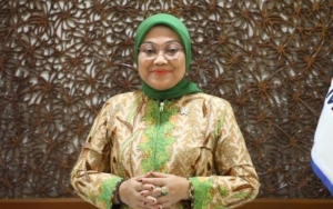 Meme Kocak 'Sentil' Menaker: Wafat Usia 48 Tahun, Bangkit dari Kubur Saat 56 Tahun Demi Cairkan JHT