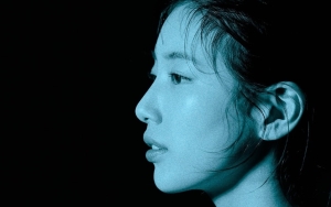 Suzy Comeback sebagai Penyanyi Lewat 'Satellite,' Hadirkan Monika 'SWF' di MV