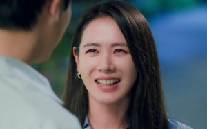 Tak Ada Tanda-Tanda Penuaan, Visual Son Ye Jin di Adegan 'Thirty Nine' Ini Jadi Sorotan Netizen