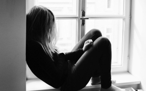 Studi: COVID-19 Tingkatkan Risiko Gangguan Mental Secara Signifikan 