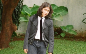 Heboh Pria Diduga Iqbaal Ramadhan Ikut Antre Pembelian Minyak Goreng